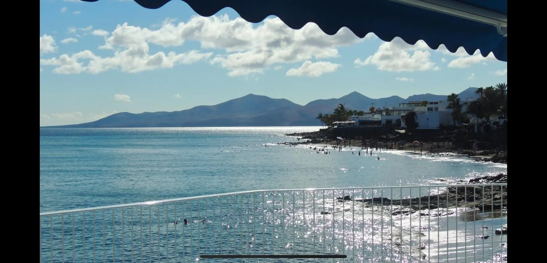 Villa Luxury Sea Front Caleton 40
