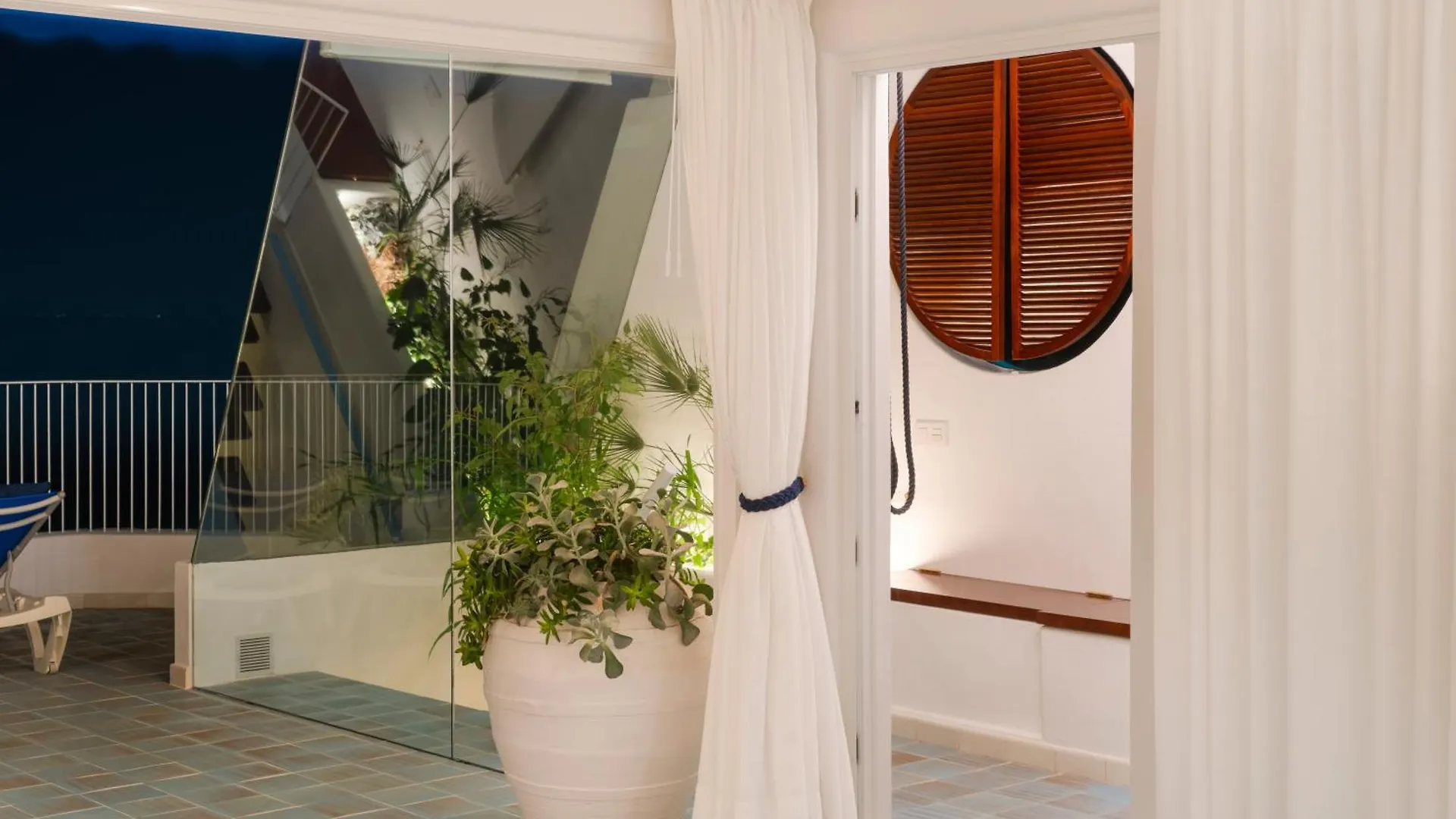Villa Luxury Sea Front Caleton 40 Spain