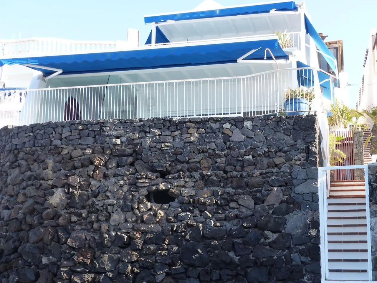 Luxury Sea Front Caleton 40 Villa Puerto del Carmen (Lanzarote)